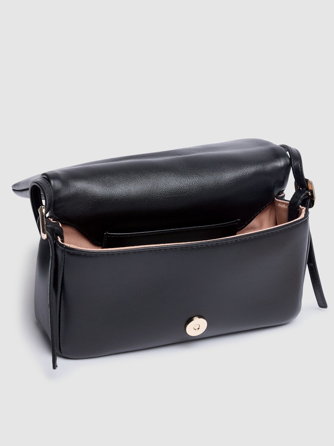 Roger Vivier Viv Choc Me Leather Wallet-on-chain In Schwarz